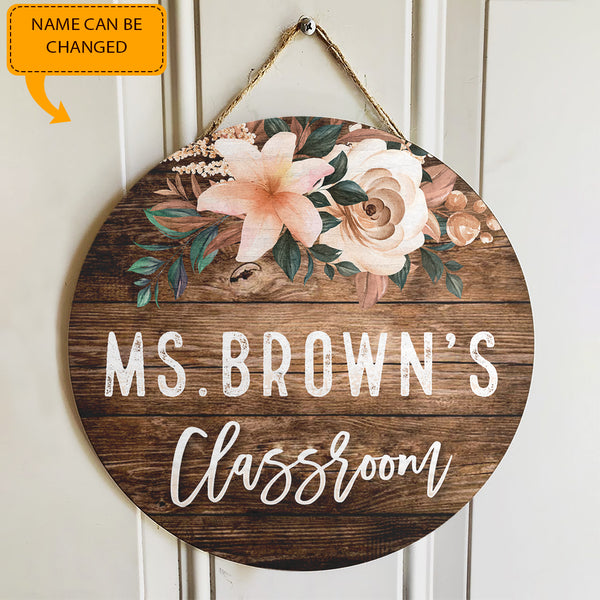 Welcome Wreath Floral Door Sign - Rustic Wooden Personalized Custom Family Name Door Hanger